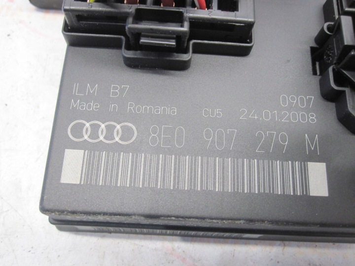 фото №8, Audi a4 b7 s-line 08r модуль управления светом (блок фар, блок розжига) 8e0907279m