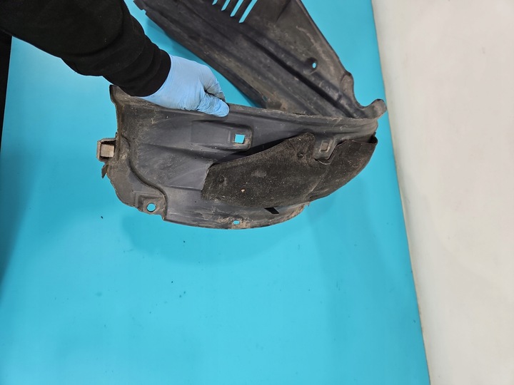 фото №9, Подкрылок перед правые toyota avensis ii t25