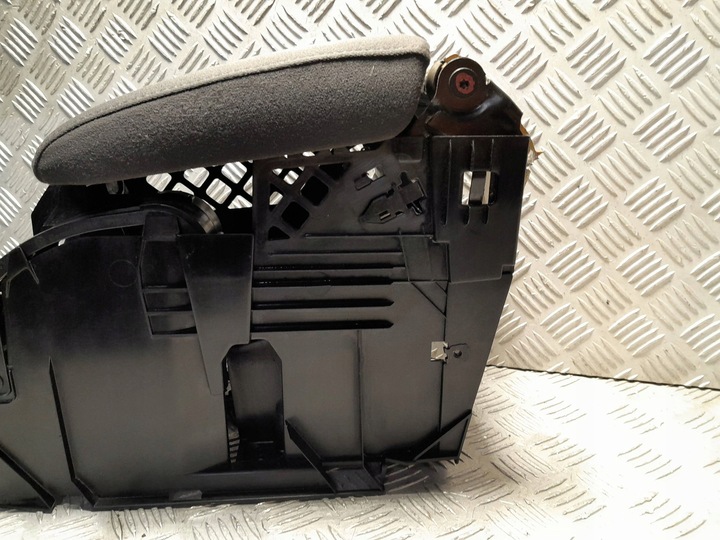 фото №9, Vw golf v подлокотник средний 1k0864251a