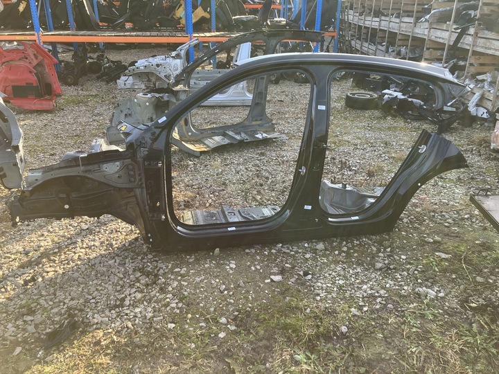 фото №1, Лонжерон левая четверть volvo ec40 c40 019 чёрный камень