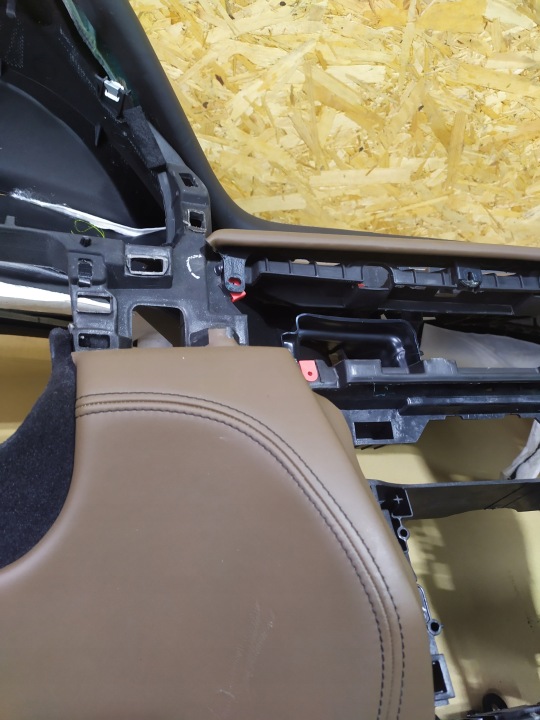 фото №12, Консоль торпедо подушка ремни bmw x5 x6 f15 f16