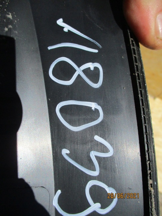 фото №12, Dacia оригинальный номер 638124934r планка крыльев передней p