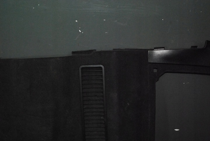 фото №10, Оббивка боковина багажника p audi a8 d3 4e0863880f