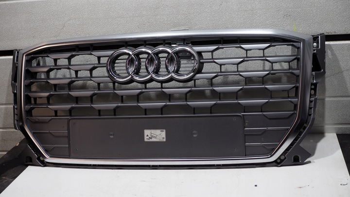 фото №1, Audi q2 81a853651 решётка радиатора решётка ii хром mat сатин