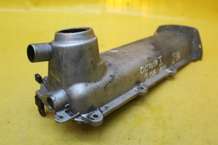 фото №1, Кришка клапанів 06a103475ap octavia i 2.0 b azj