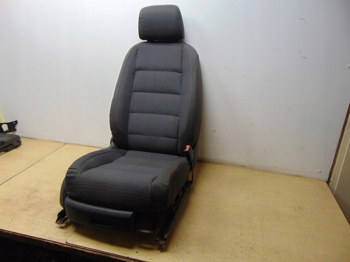 фото №4, Сидіння праві перед vw touran 1 i