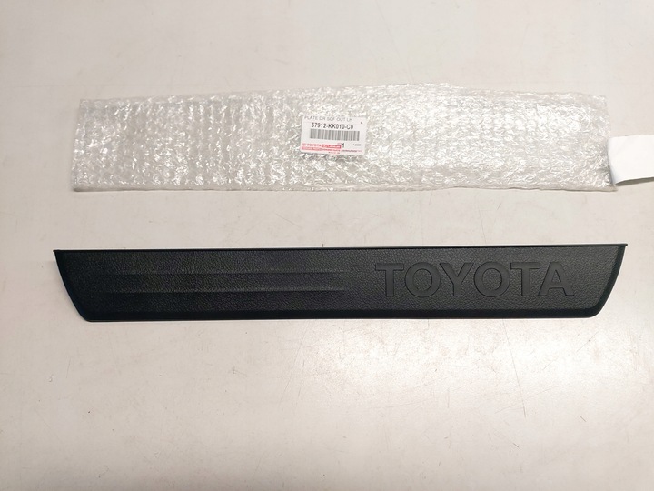 фото №1, Toyota hilux viii 15- накладка порога двері ліва