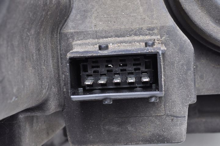 фото №8, Citroen c5 i рестайлинг лампа левая передняя левый перед европа 9650055980