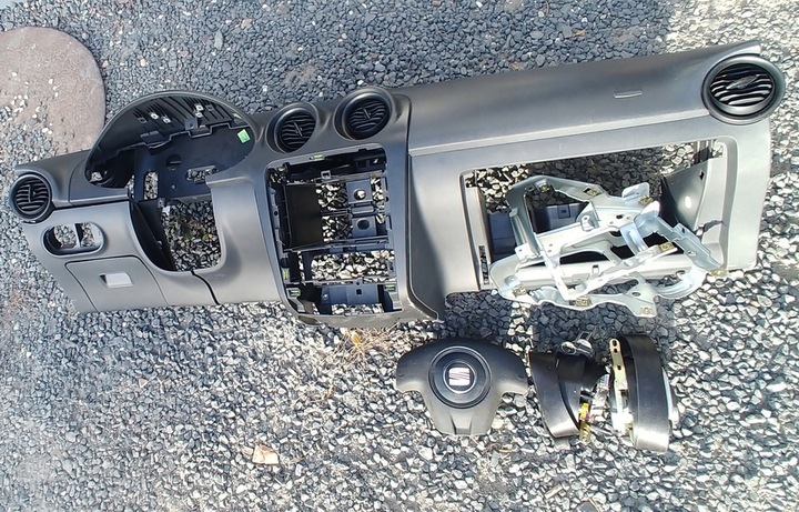 фото №1, Панель консоль seat ibiza 6l 02-08r ремни подушка безопасности