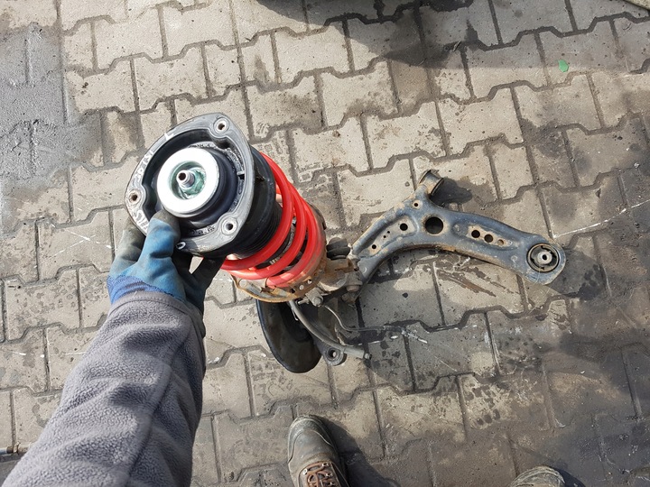 фото №3, Octavia 3 iii 2.0 tsi амортизатор поворотна опора ліва