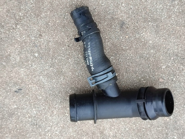 фото №9, Штуцер шланг шланг води 2.0 tdi audi a4 b9 8w 2017