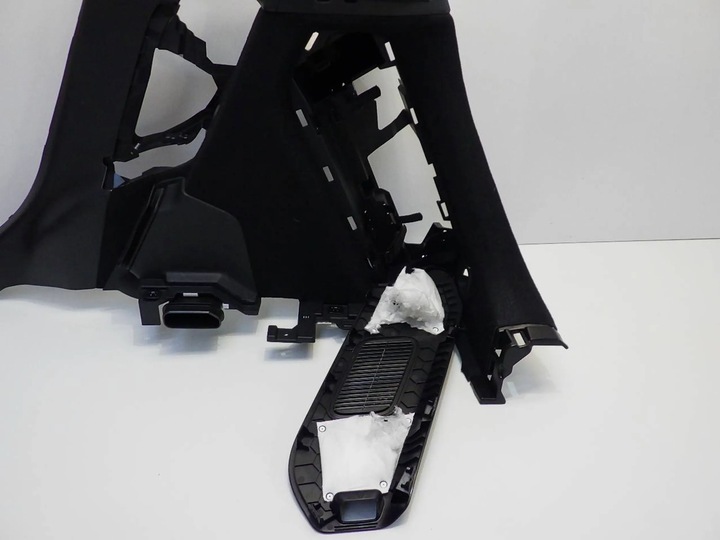фото №10, Honda jazz v 2021 боковина багажника правый 84601-tza