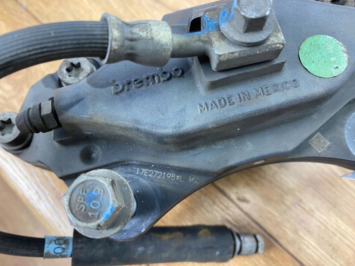 фото №16, Комплект затискачів гальмівних brembo swap chevrolet camaro ss 2016+ 6.2 usa