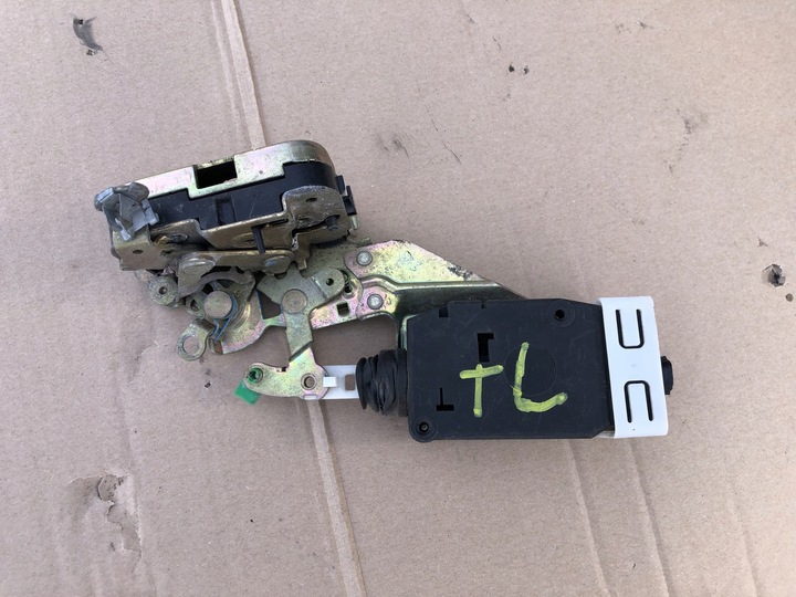 фото №1, Лівий задній замок двері mitsubishi space star зад