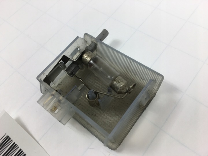 фото №9, Лампа освещение бардачка w desce распределительной mercedes w140 1408200101