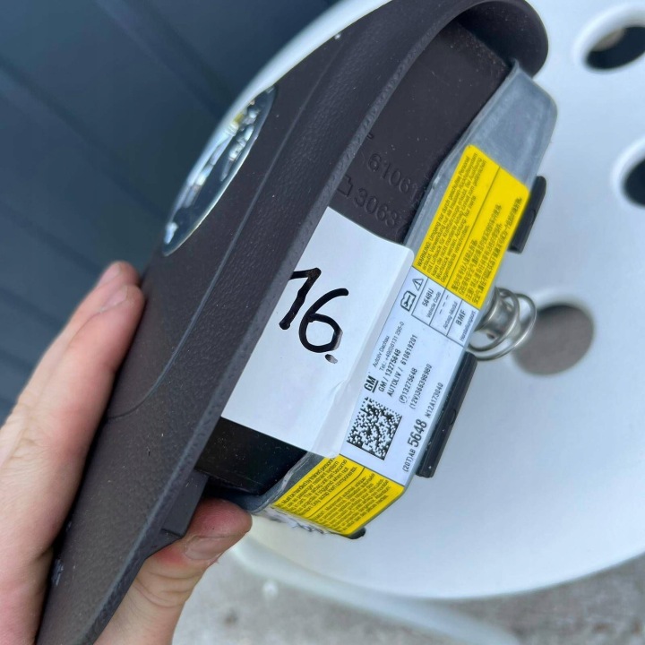 фото №9, Opel insignia a подушка  повітряна подушка водія коричнева 13275648