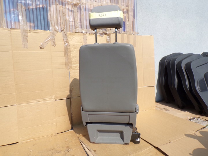 фото №9, Vw t5 transporter сиденье переднее перед водителя левый