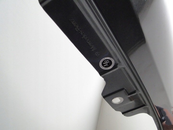 фото №12, Mercedes glb 247 x247 крило переднє правий 787