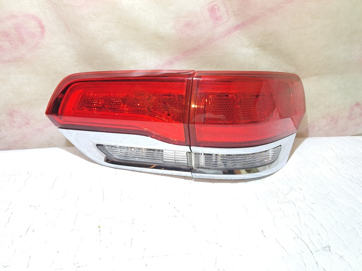 фото №1, Jeep grand cherokee wk2 лампи задні org