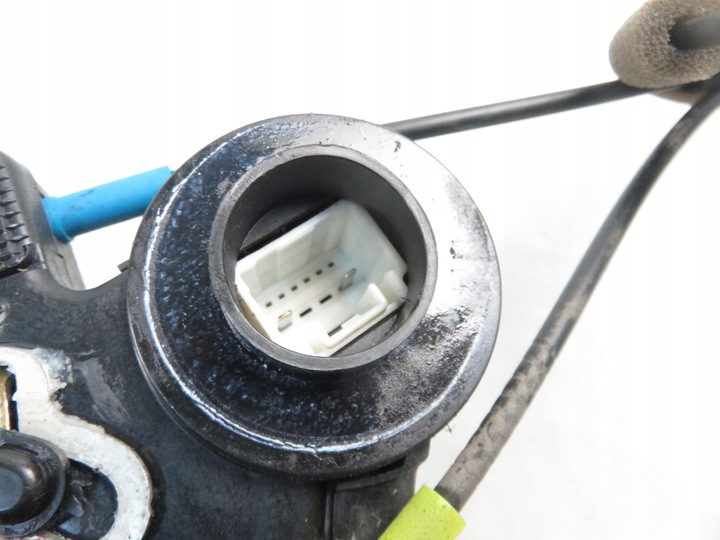 фото №7, Замок правий задній toyota avensis ii універсал t25