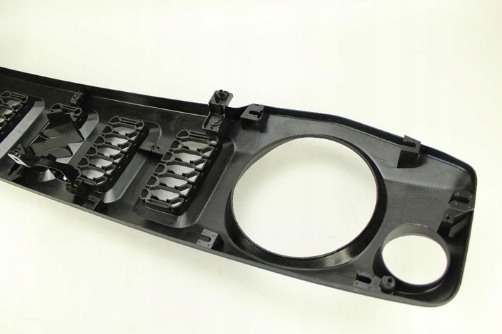фото №9, Решётка решётка радиатора suzuki jimny 18- 72111-78ro