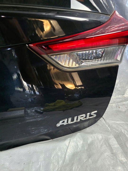 фото №9, Кришка багажника зад задня toyota auris ii hb скло
