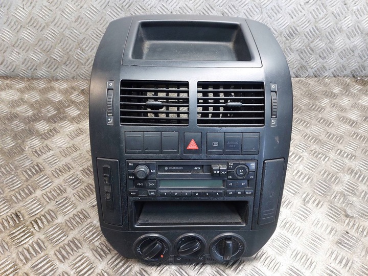 фото №1, Радио проигрыватель + панель воздуховод + рамка подстаканник polo iv 1j0035152f