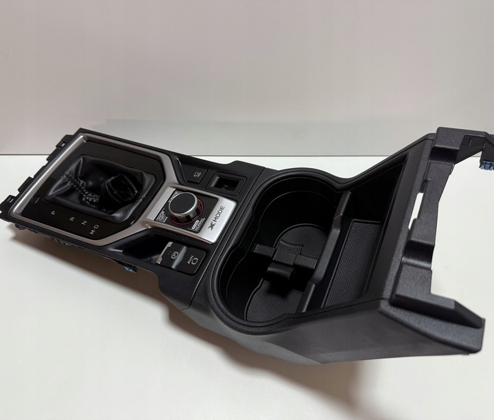 фото №8, Subaru forester v 19-24 накладка тунелю середнього панель керування