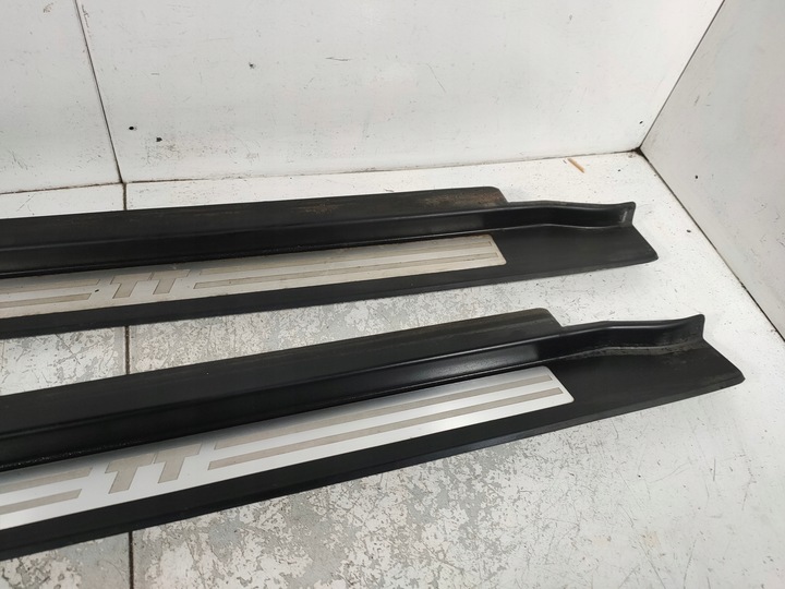 фото №3, Планка порогова права audi tt 8n0853492c