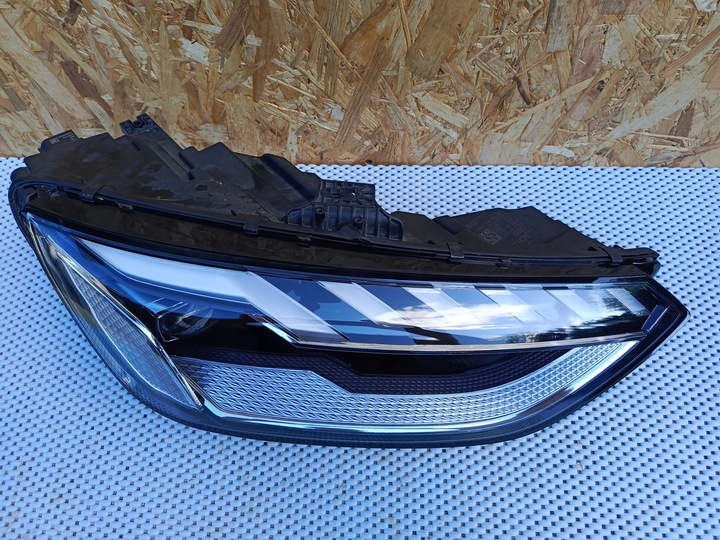 фото №11, Лампа перед права audi a4 b9 рестайлінг matrix kpl 8w0.941.036.e