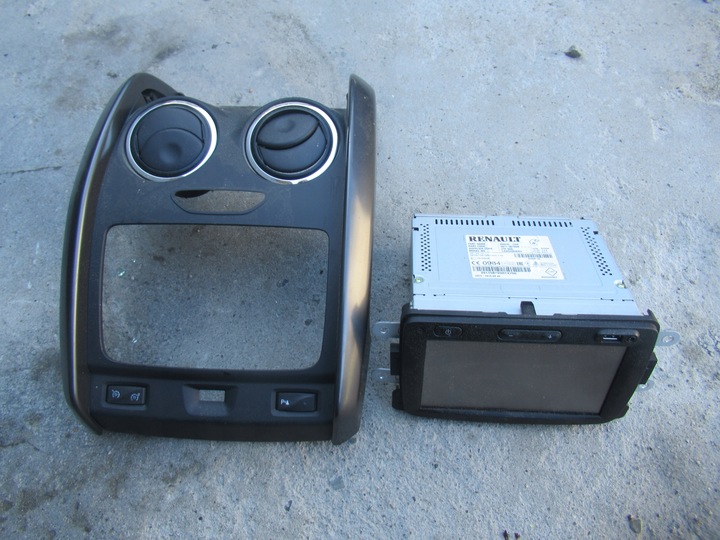 фото №1, Dacia duster i рестайлінг 2016 r. радіо рамка 281158799r