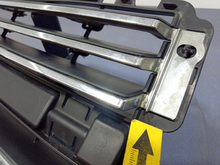 фото №8, Dodge magnum рестайлинг 07-08 решётка решётка радиатора правая 04806460aa