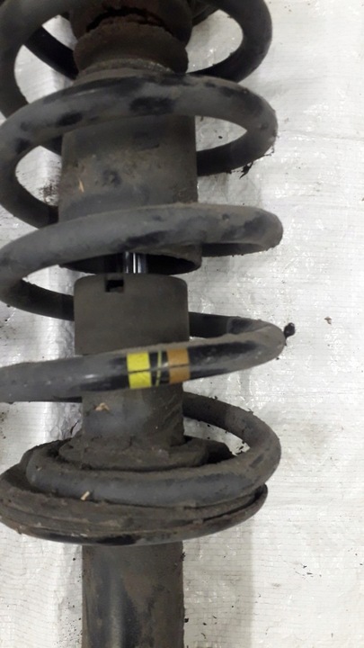 фото №9, Audi a4 b5 рестайлінг fl амортизатор перед 1.9 tdi