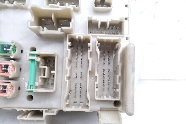 фото №10, Коробка предохранителей toyota camry sedan _v3_ 8273033280 2.4l бензин