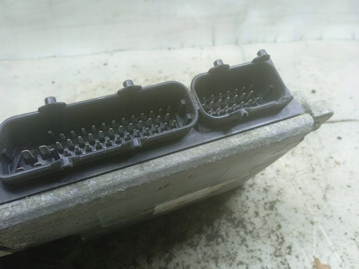фото №9, Бортовий комп'ютер (ебу) двигуна 036906014aq vw golf iv 1.6