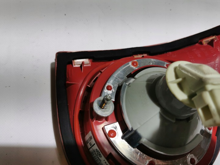 фото №6, Лампа правые зад w крышка багажника vw golf v 1k6945094g