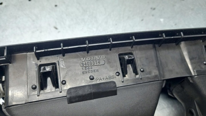 фото №5, Решітка повітропровід середня volvo v70 3409374