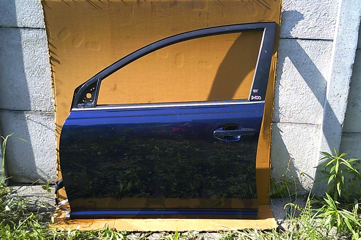 фото №1, Toyota avensis t25 03-09 дверь левая передние 8s6