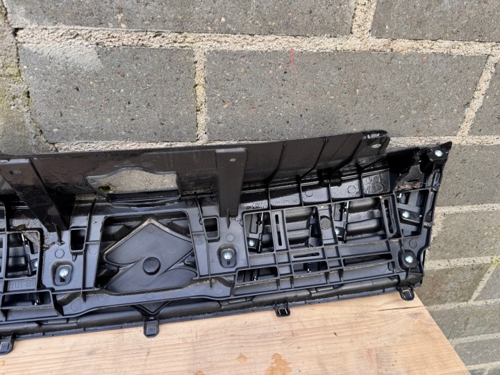 фото №9, Suzuki vitara iii 3 рестайлинг 17-21 решётка решётка перед org eu 7212186r0