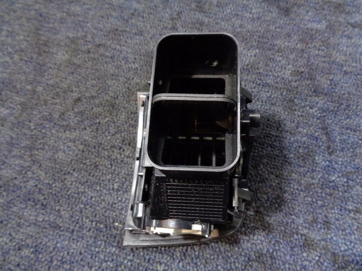 фото №7, Решётка воздуховод lancia ypsilon 3d 2003-2011r. левая средство