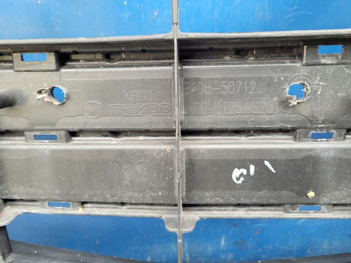 фото №9, Mazda 3 mazda3 рестайлінг 2017-2018 17-18 решітка решітка радіатора перед badh-50712
