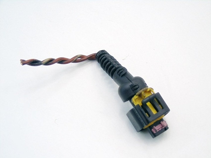 фото №2, Штекер разъём 1.3 cdti corsa c d meriva ignis agila tigra combo wagon r