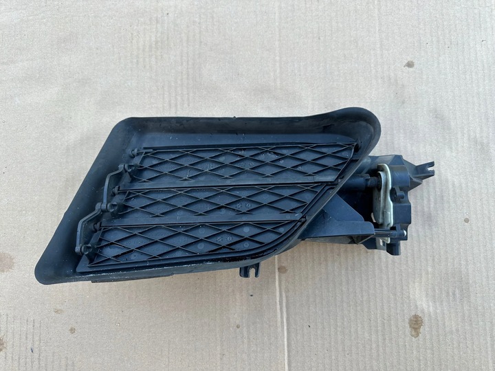 фото №1, Решётка жалюзи правая tesla модель s оригинал