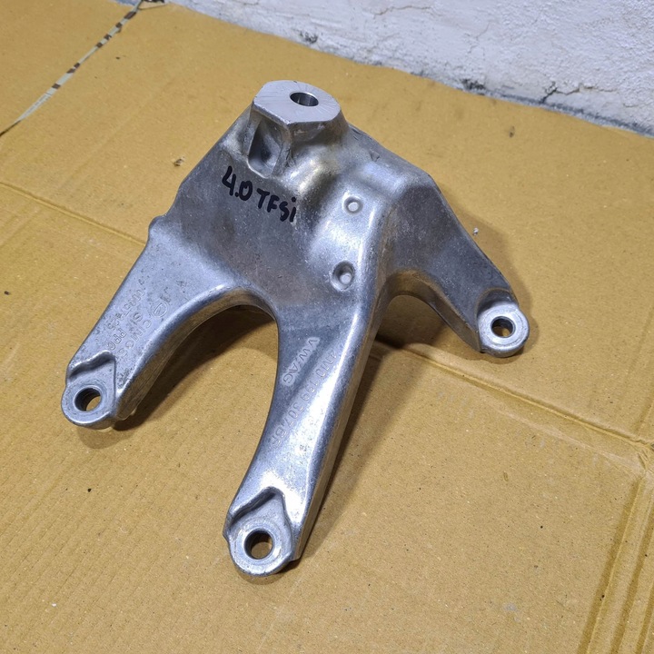 фото №5, Audi rs6 rs7 4k c8 лапи кронштейн двигателя