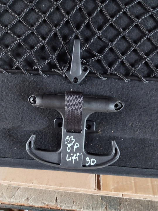 фото №7, Audi a3 8p 3d рестайлінг полиця ролета багажника зад