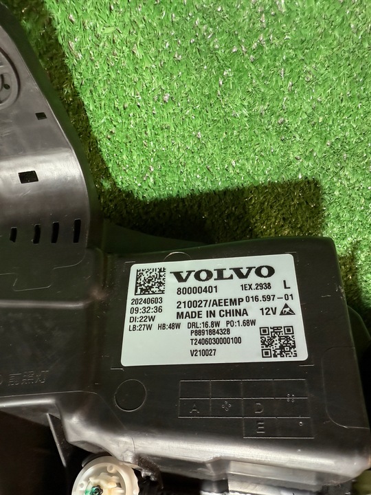 фото №12, Передня ліва лампа перед volvo ex30 23- bdb