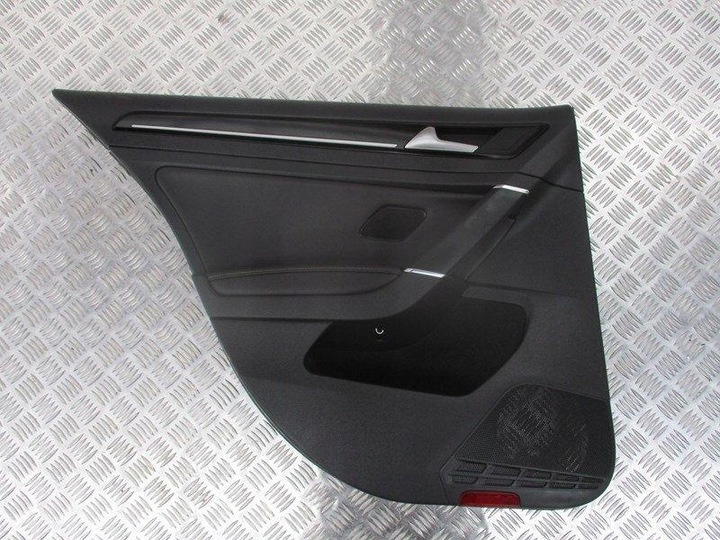 фото №1, Боковина обивка дверь 5g0, golf vii 7, кожа