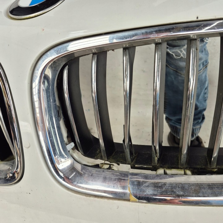 фото №12, Bmw 5 f10 f11 lci рестайлінг 13-17 бампер перед передній розпилювач pdc