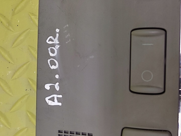 фото №7, Audi a2 лампа освещение кабины 8z0947111