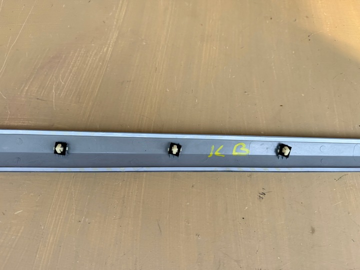 фото №12, Hyundai i10 планка декоративна двері ліва 87711-g2000